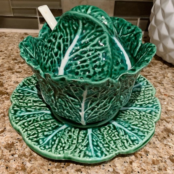 Small Vintage Cabbage shaped Tureen - Picture 3 of 16